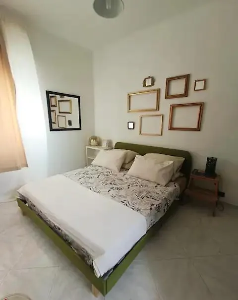 Penthouse In Central Area With Very Large Terrace Lecce