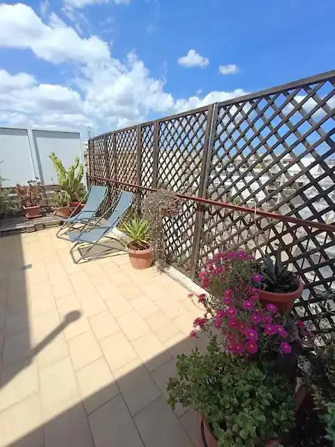Penthouse In Central Area With Very Large Terrace Lecce 0*,